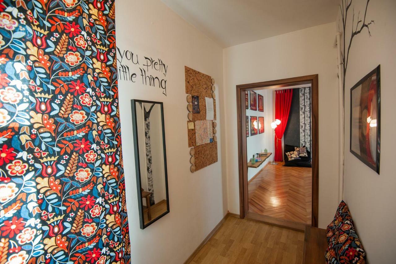 Spacious Stylish Apartment In Old Town Сибиу Екстериор снимка